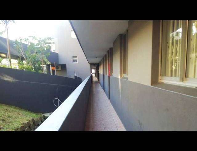 3 BEDROOM APARTMENT FOR SALE IN MARGATE BEACH